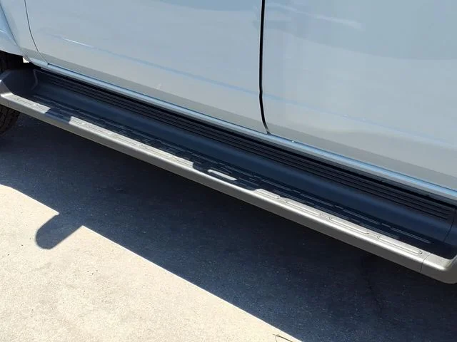 New 2026 Avalanche Gray Ford Outer Banks image 6