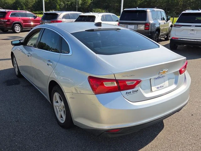 Used 2016 Silver Chevrolet LS image 10