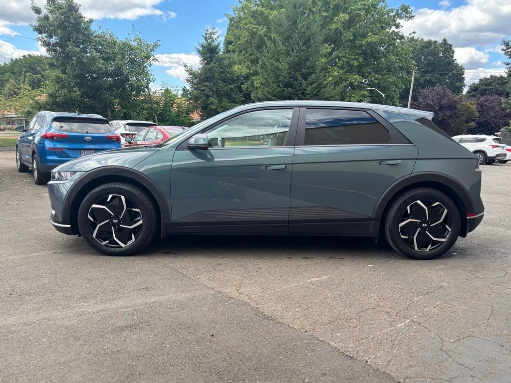 Used 2023 Digital Teal Hyundai SEL image 11