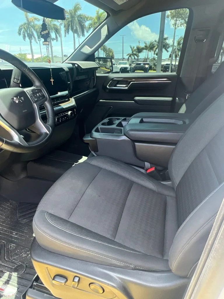 Used 2023 Summit White Chevrolet LT Trail Boss image 7