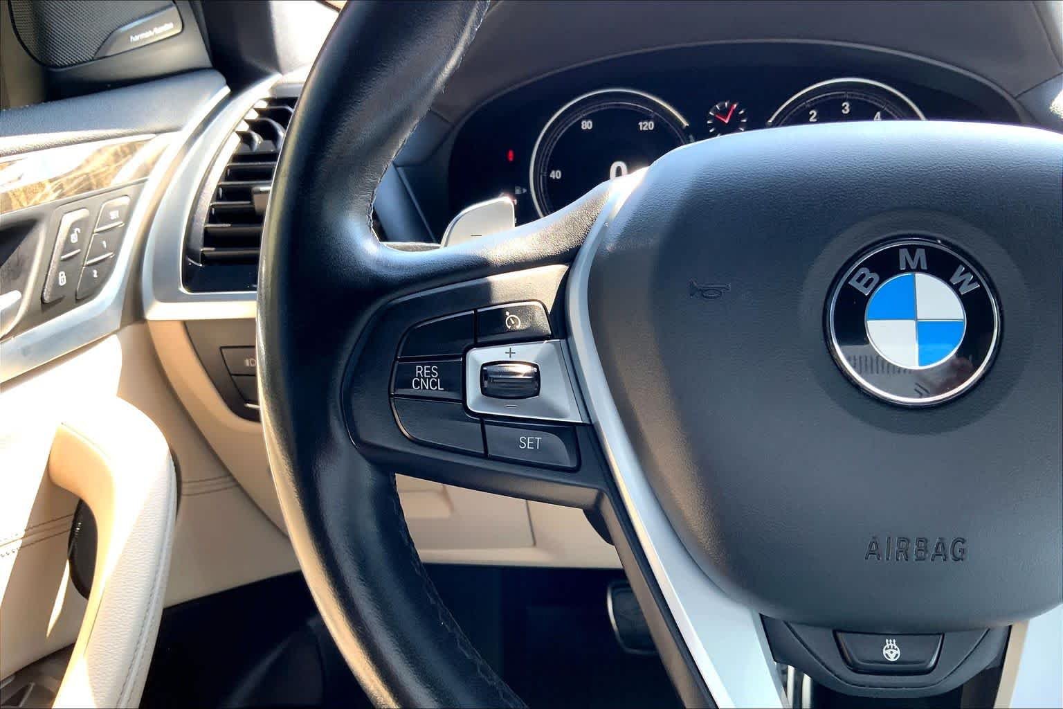 Used 2018 Alpine White BMW M40i image 23