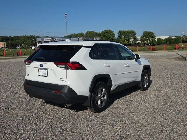 Used 2023 White Toyota XLE image 5