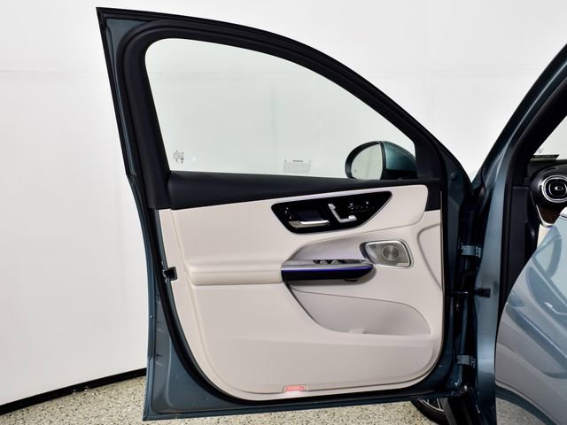 New 2026 Verde Silver Metallic Mercedes-Benz GLC 300 image 58