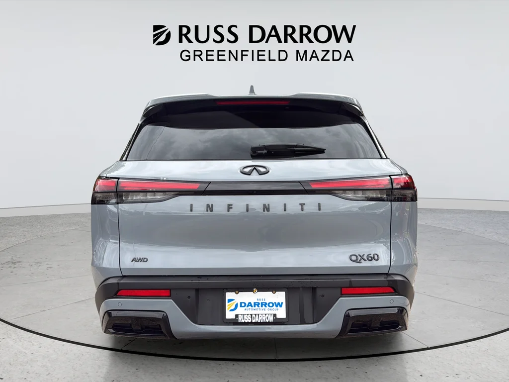 Used 2025 Gray INFINITI LUXE image 4