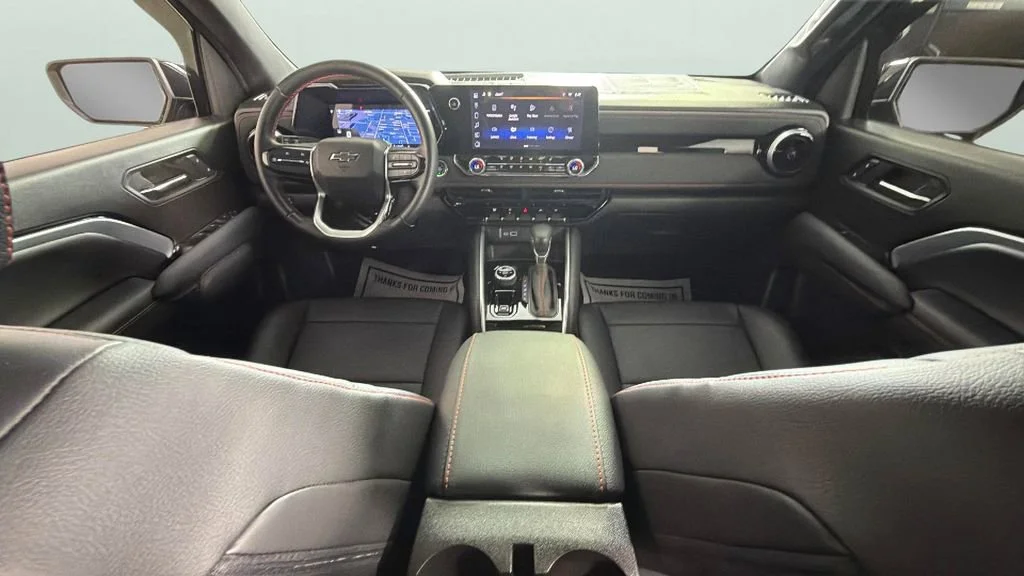Used 2024 Black Chevrolet Z71 image 31