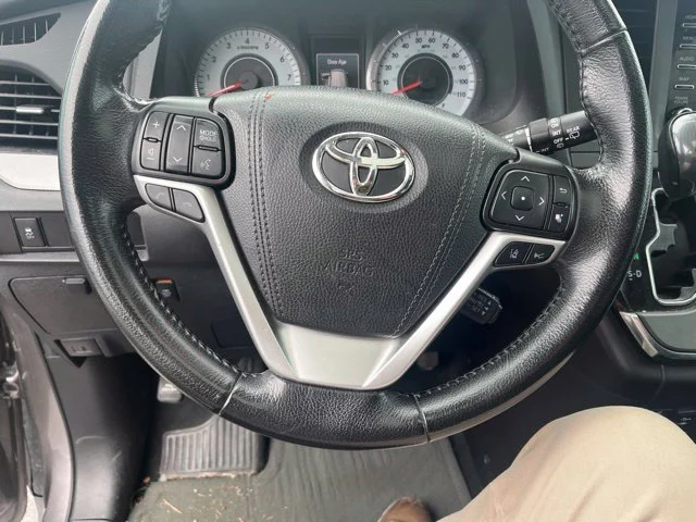 Used 2019 Gray Toyota SE image 14