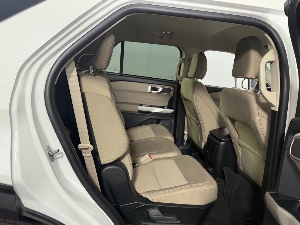 Used 2023 White Ford XLT image 26