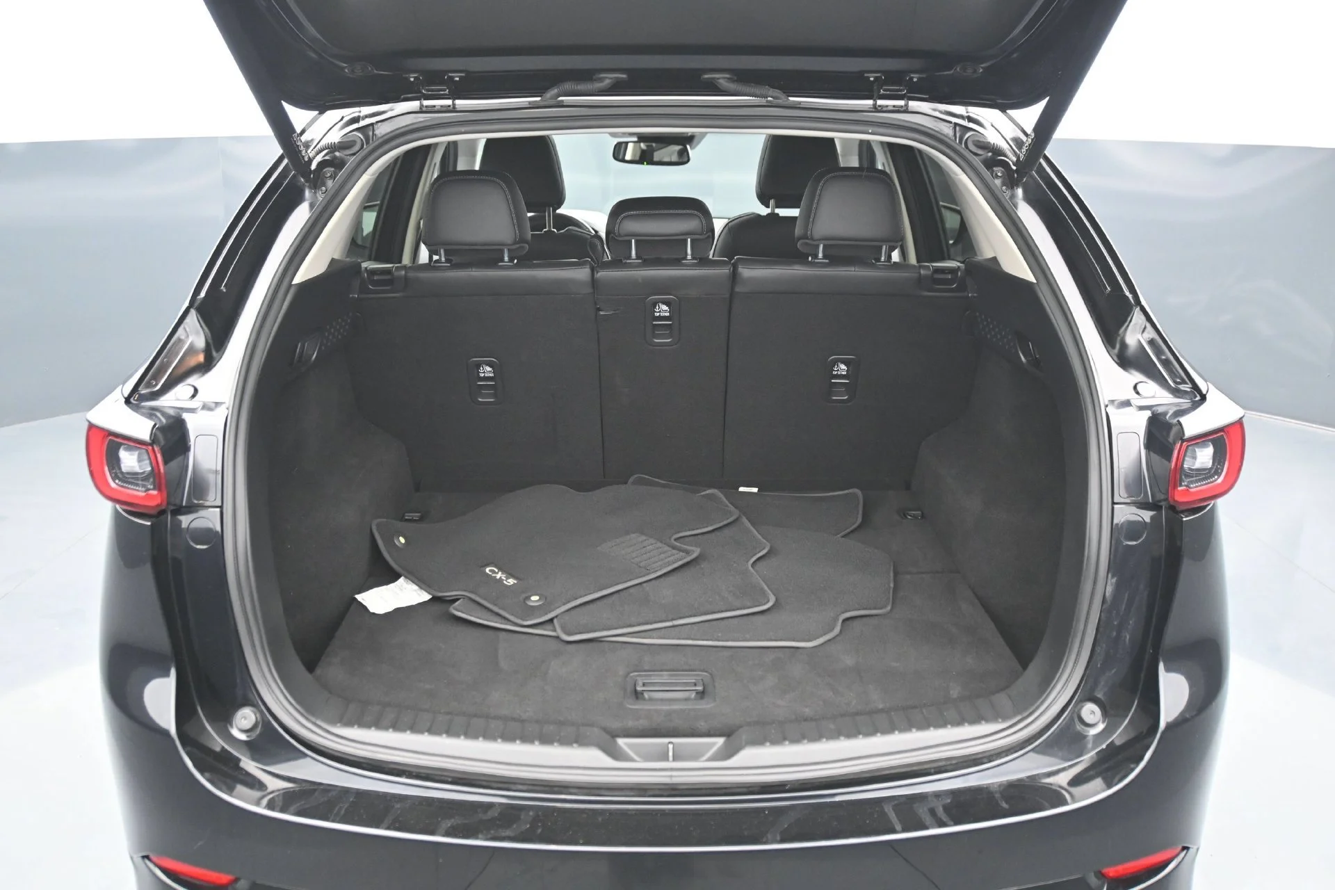 Used 2025 Jet Black Mica Mazda 2.5 S Preferred Package image 27