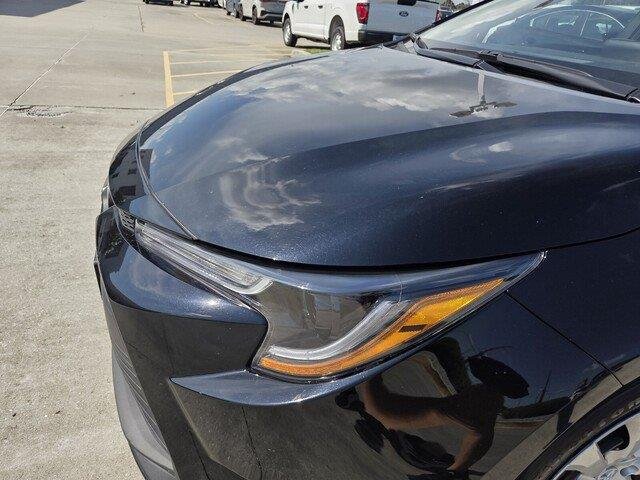 Used 2025 BLACK Toyota LE image 10