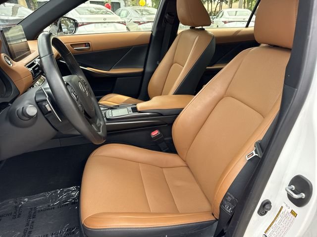 2024 Lexus IS 300 - Photo 11