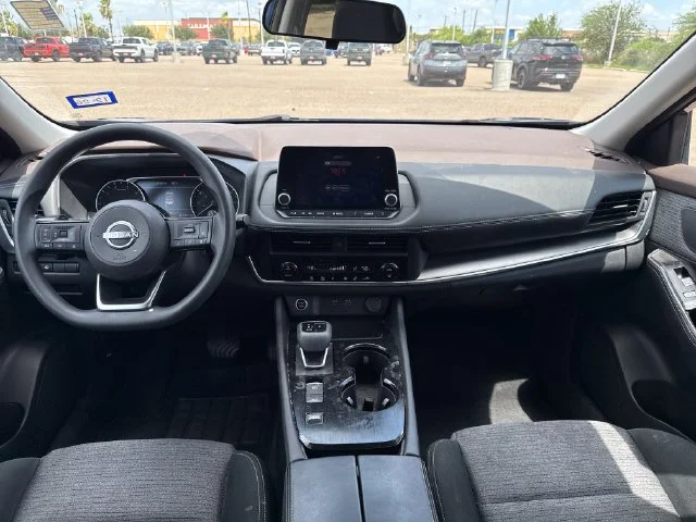 Used 2023 Blue Nissan SV image 16