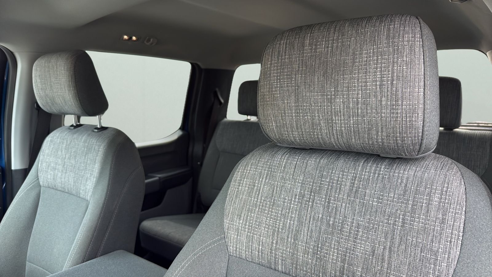 Used 2023 Blue Ford XLT image 9