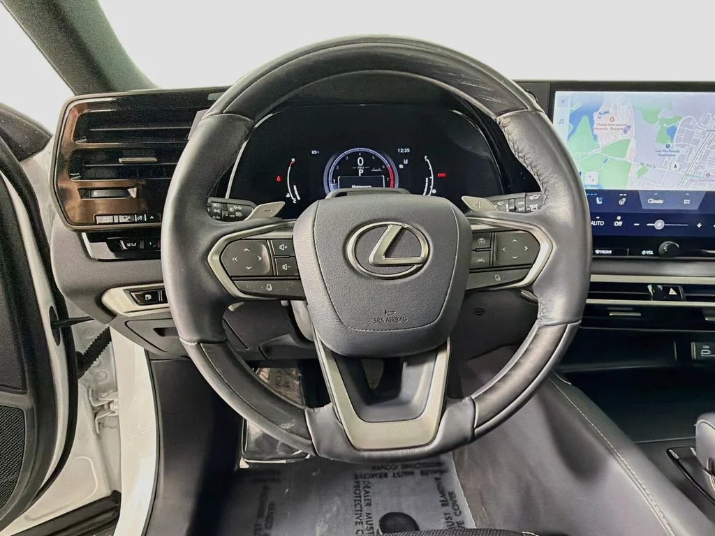 Used 2023 White Lexus 350 Premium Plus image 11