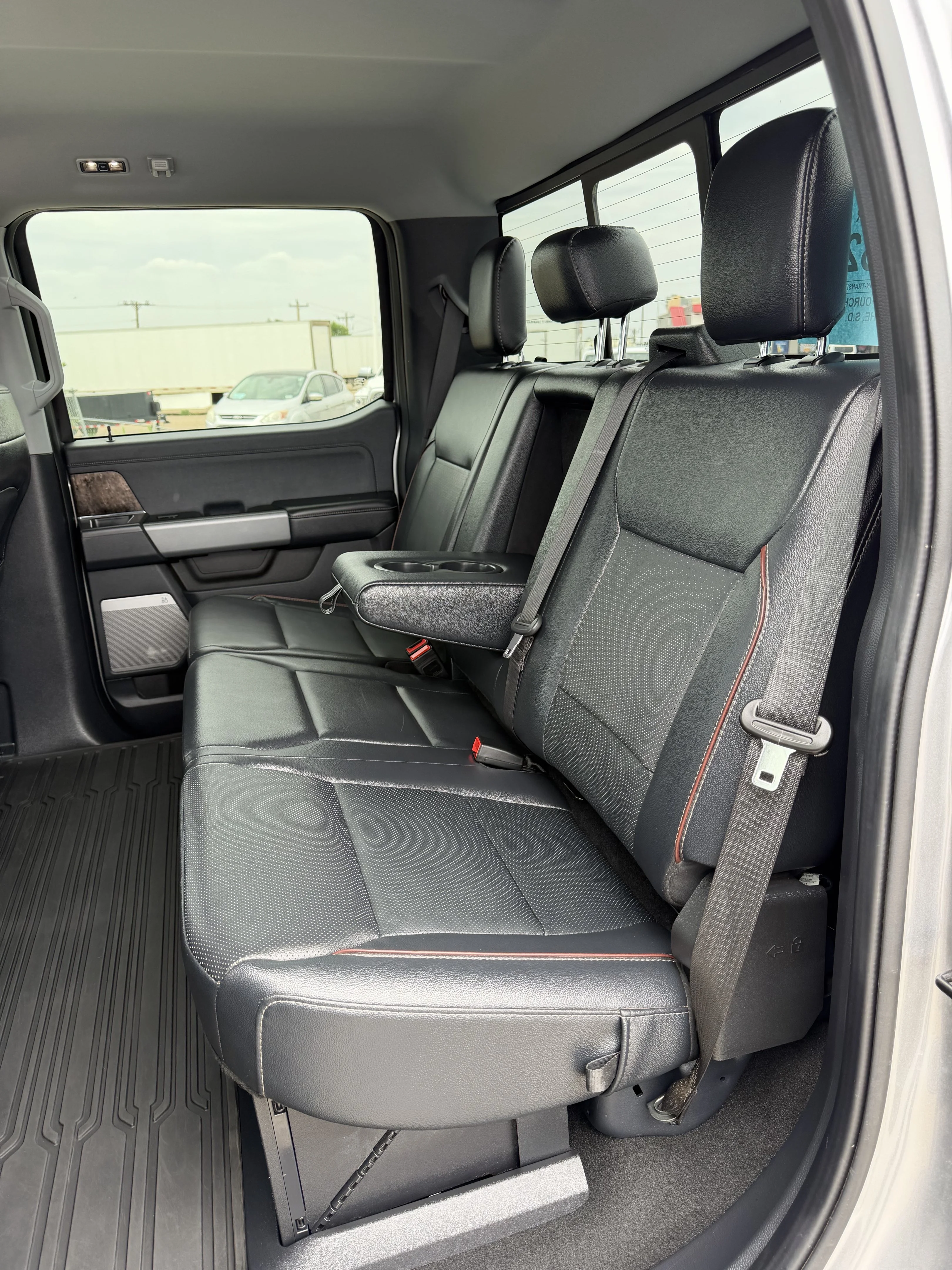 Used 2024 Blue Ford LARIAT image 10