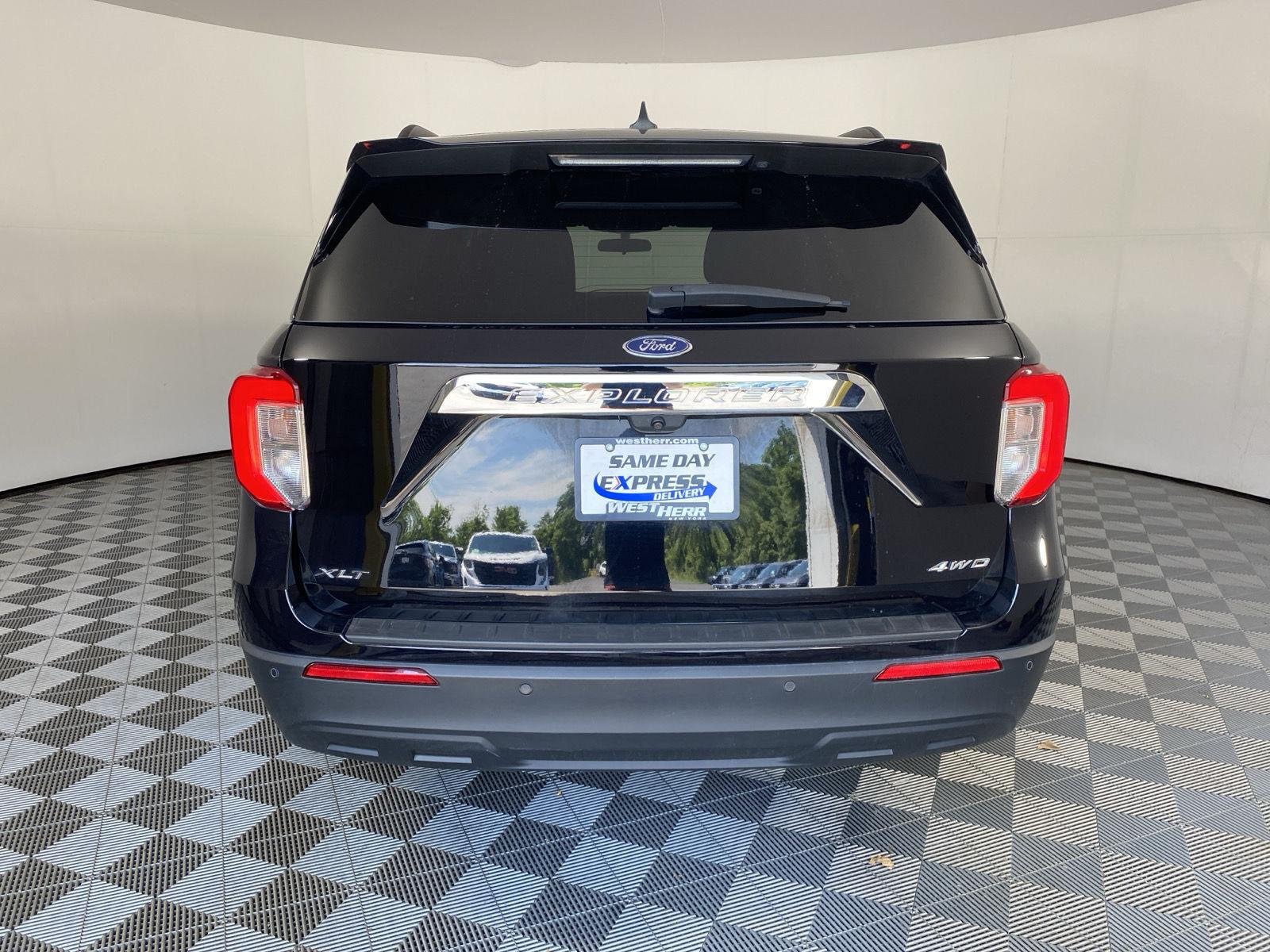 Used 2024 Agate Black Ford XLT image 23