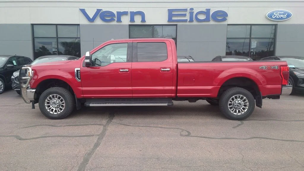 2022 Ford F-250 XLT 4x4 Crew Cab 8' Box's photo
