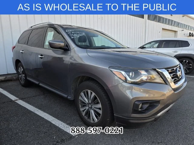 Used 2018 Gray Nissan SV image 8
