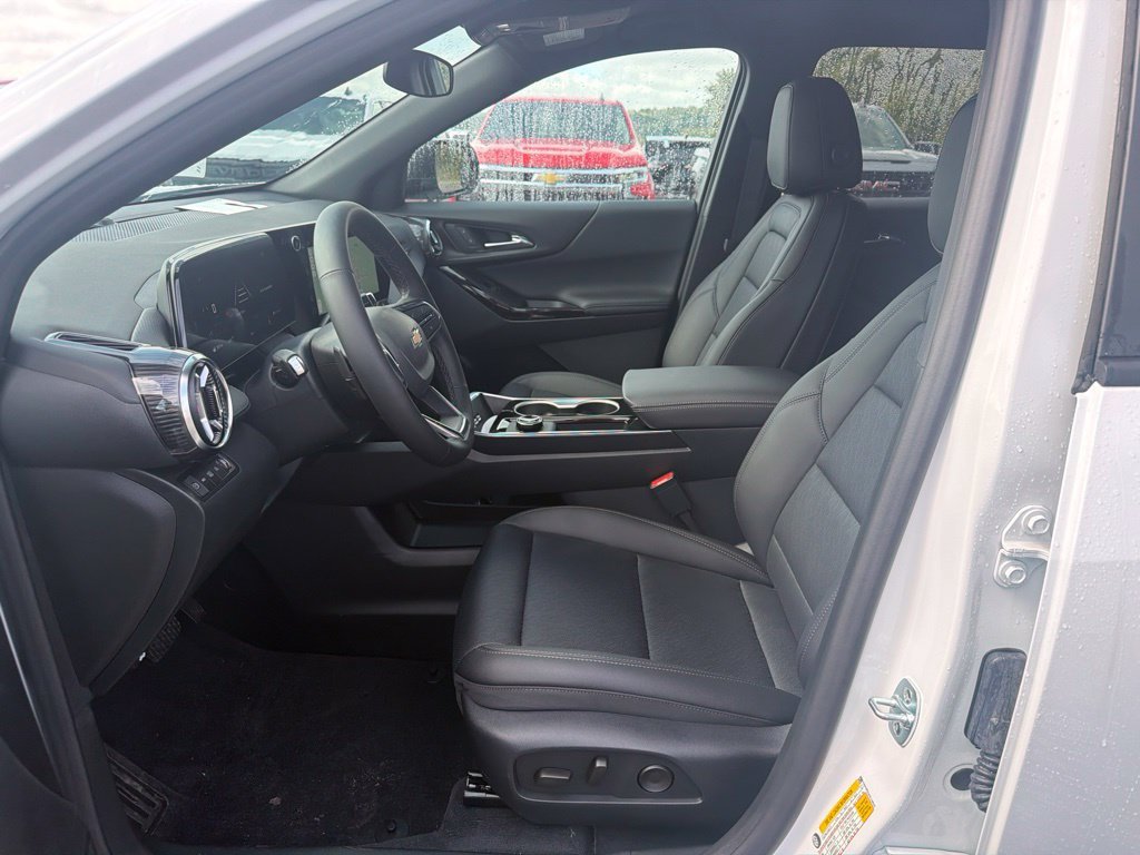 2027 Chevrolet Equinox LT - Photo 19