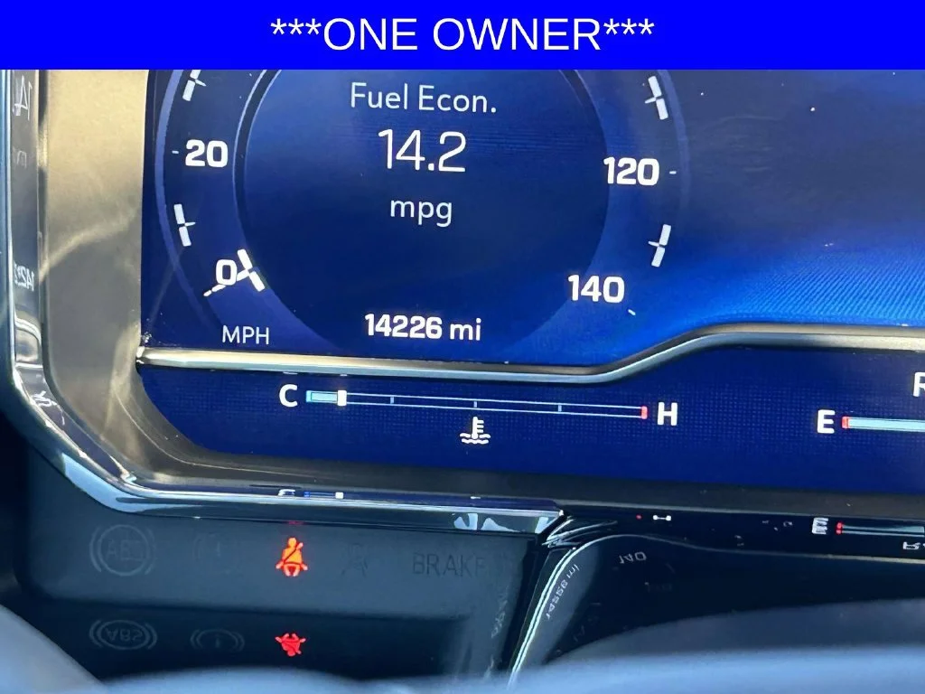 Used 2025 Sterling Gray Metallic Chevrolet LT (2FL) image 26