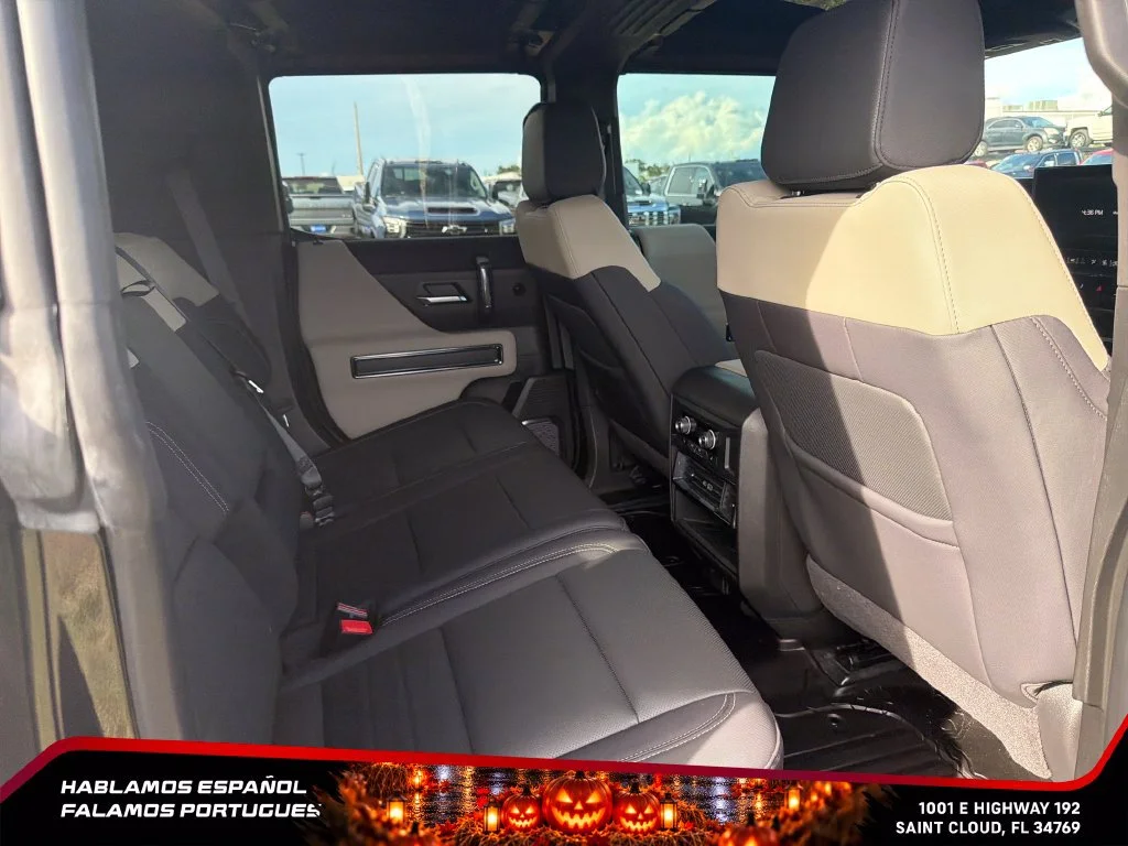 Used 2026 Void Black GMC 2X image 31