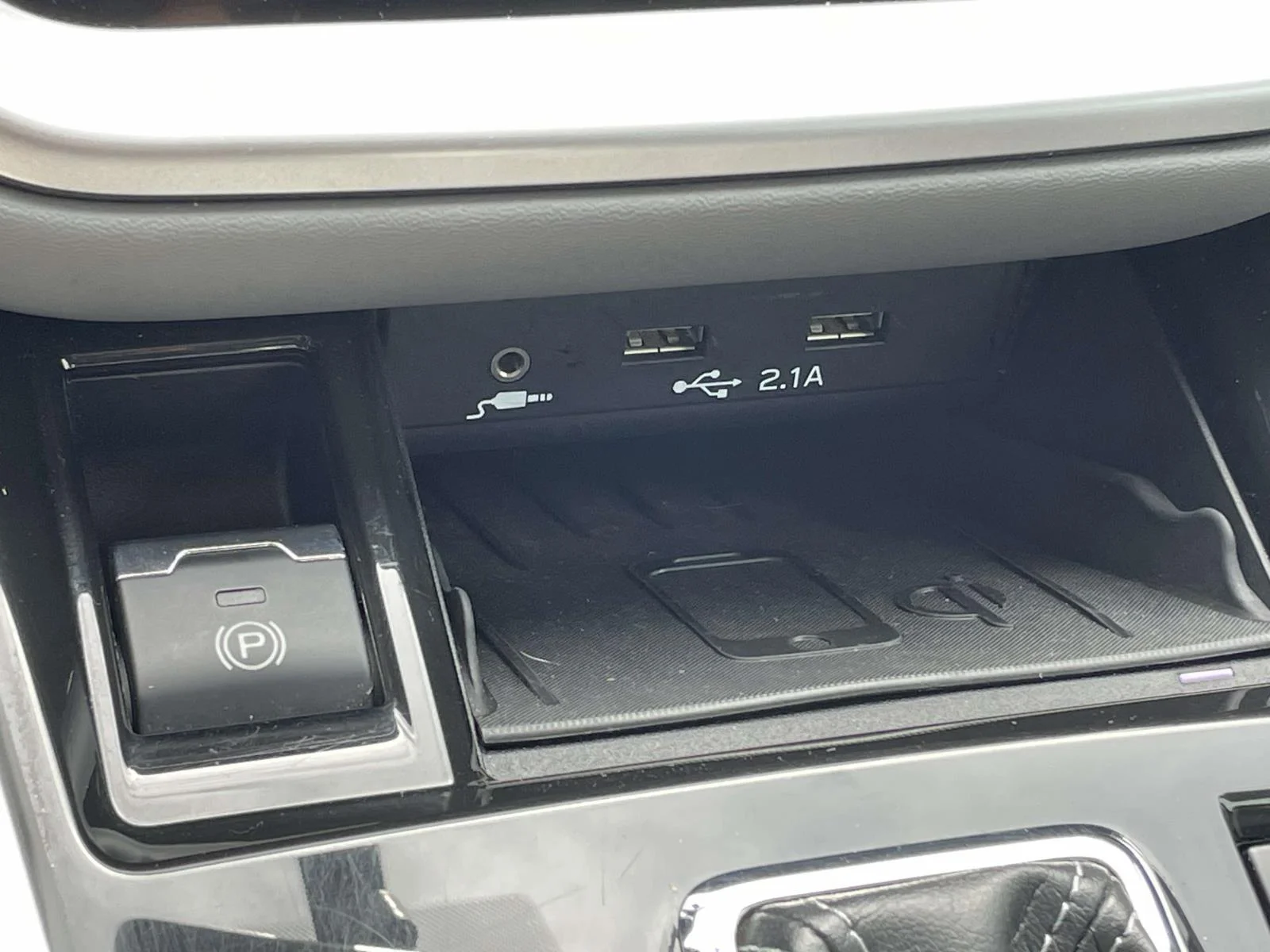 Used 2020 Ice Silver Metallic Subaru Onyx Edition XT image 19
