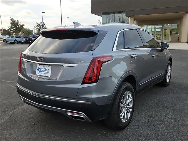 Used 2020 Grey Cadillac Premium Luxury Front-wheel Drive image 4