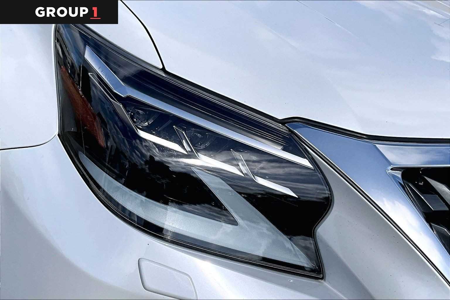 Used 2020 Starfire Pearl Lexus Premium image 25