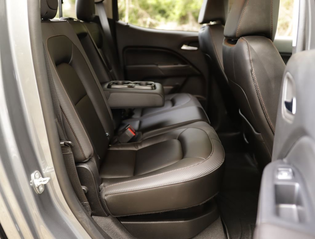 Used 2022 Satin Steel Metallic GMC AT4 - Leather image 28