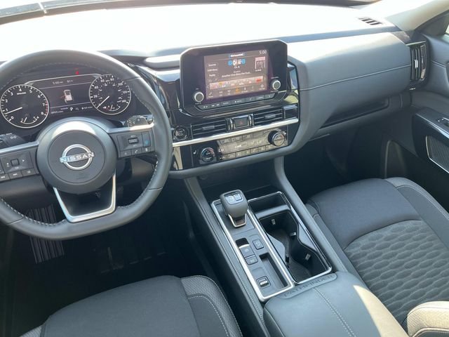 Used 2025 White Nissan SV image 13