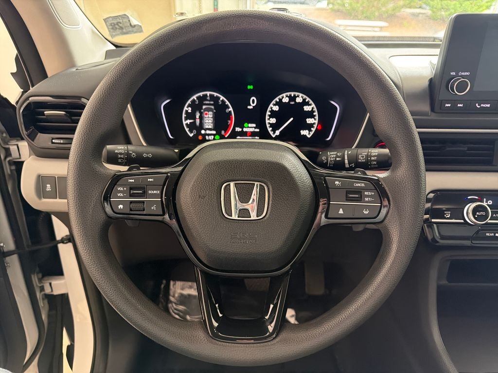 Used 2023  Honda LX image 21
