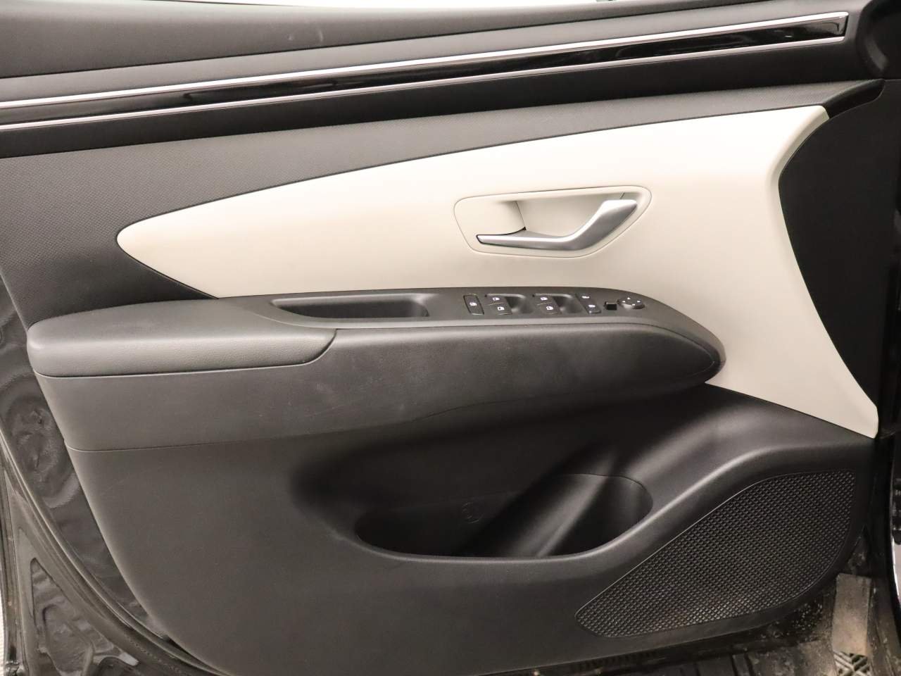Certified Used 2023 Phantom Black Pearl Hyundai SEL image 16