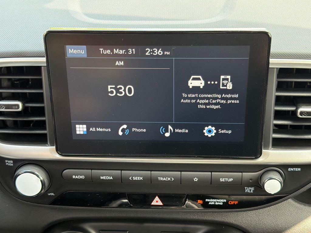 New 2026 Gray Hyundai SE image 28