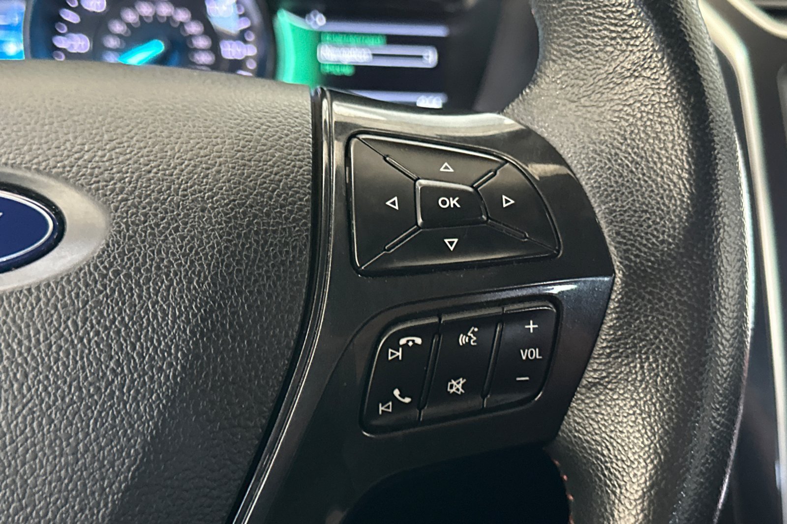 Used 2019 Silver Ford Sport image 28