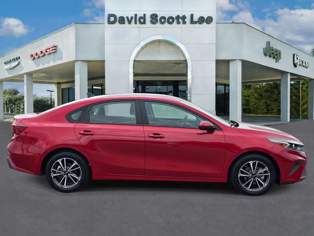 Used 2023 Red Kia LXS image 21