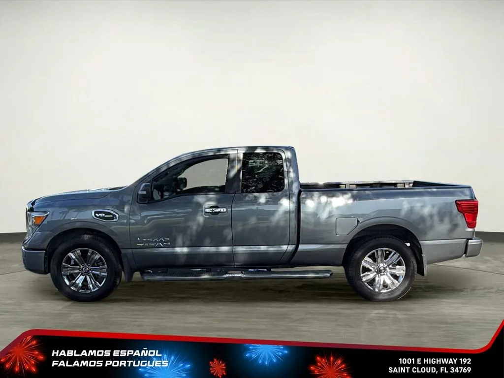 Used 2017  Nissan SV image 3
