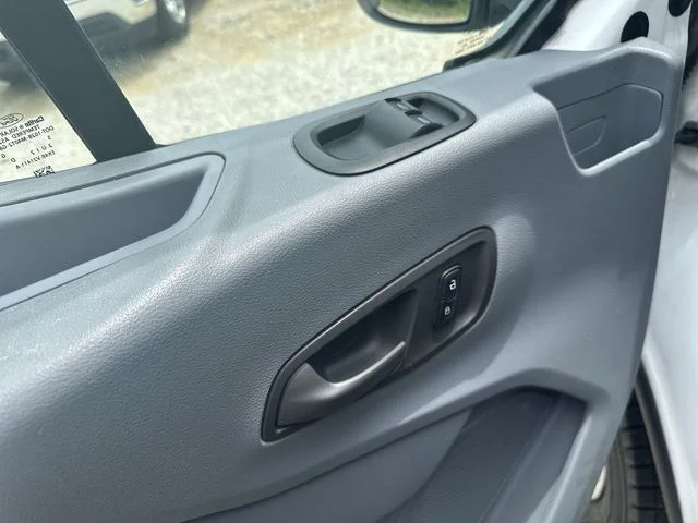 Used 2015 White Ford XLT image 23