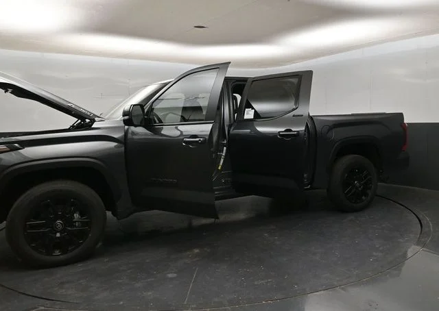 2026 Toyota Tundra Limited - Photo 36