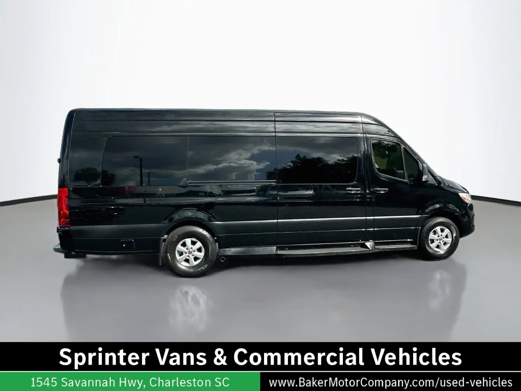 Used 2019 Jet Black Mercedes-Benz Cargo 170 WB EXT image 8