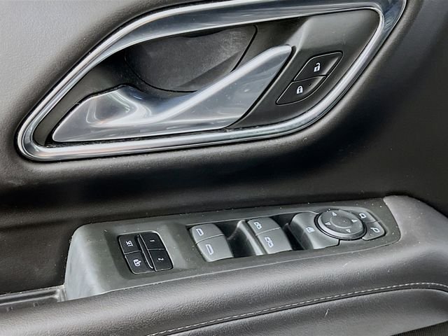 2022 Chevrolet Suburban LT - Photo 9