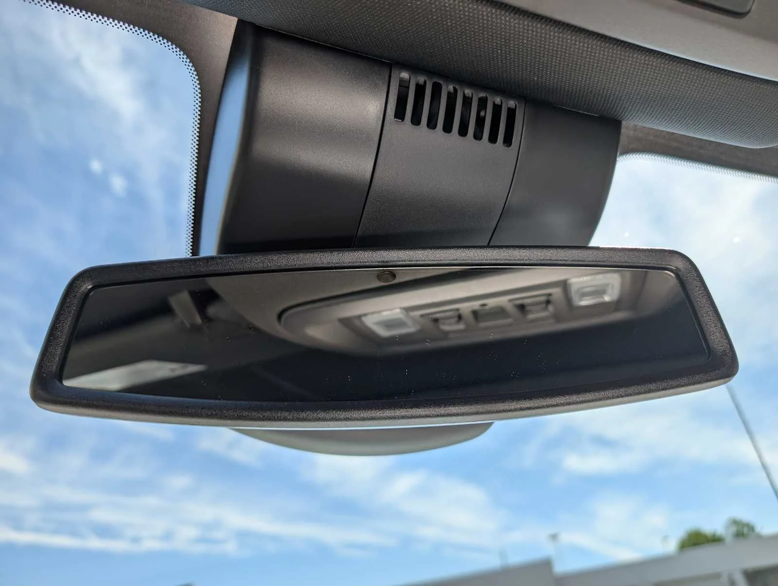 New 2026 Summit White GMC SLT image 29