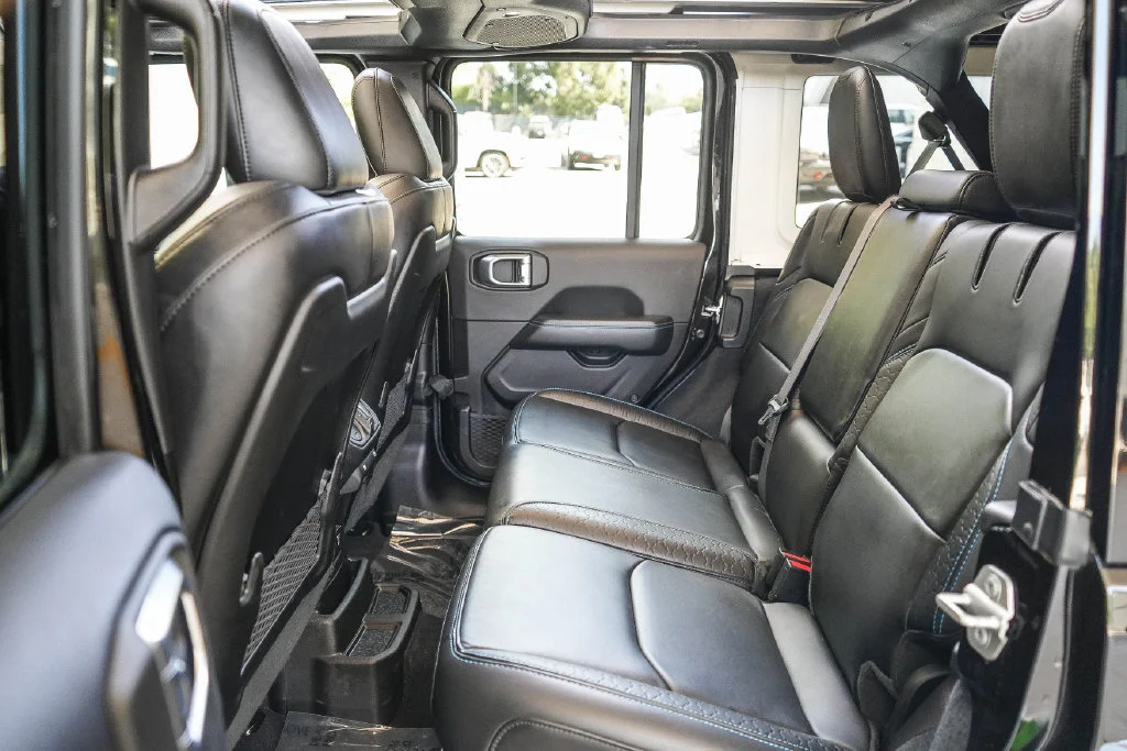 Used 2024 Black Jeep High Altitude 4xe image 15