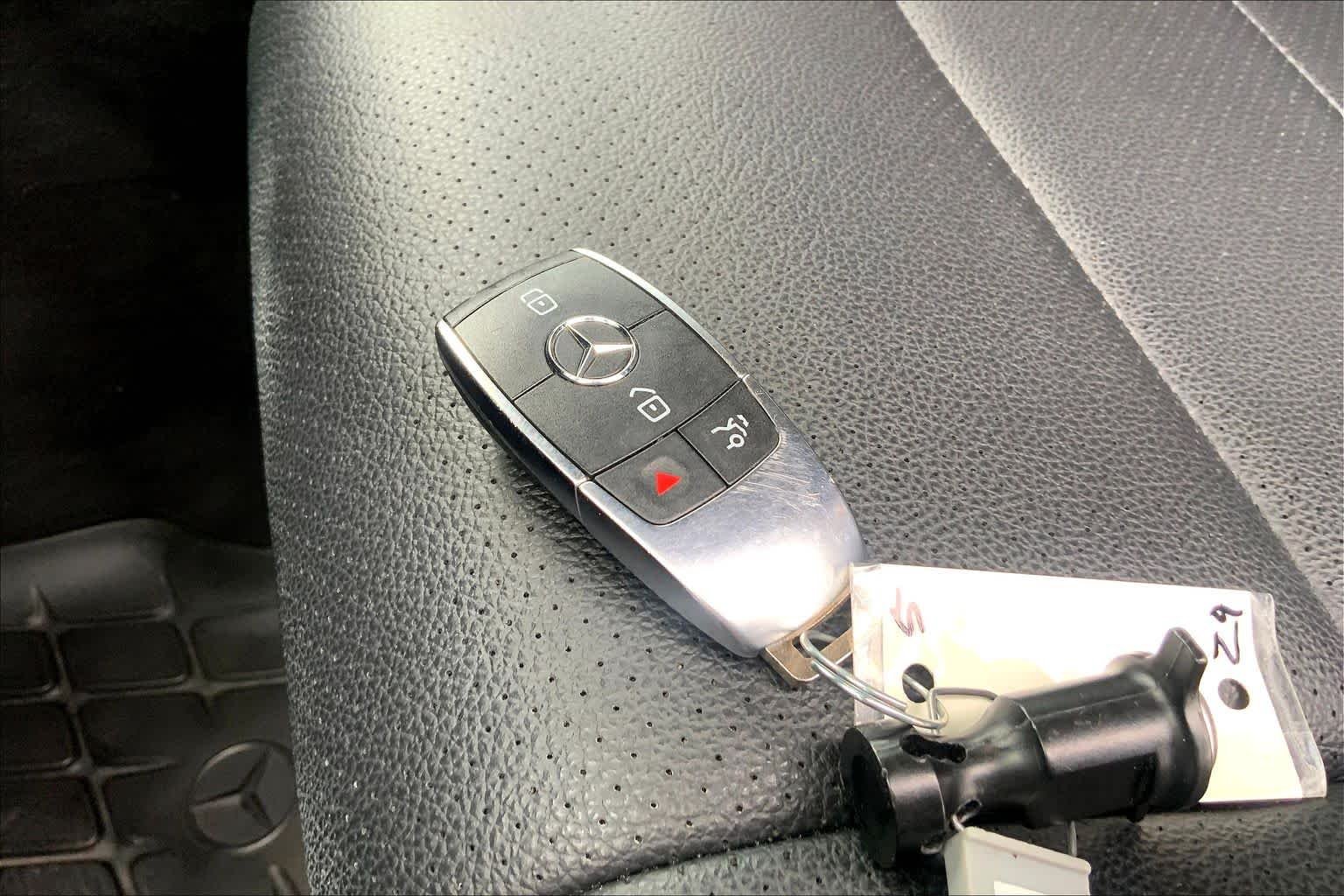 Used 2020 Iridium Silver Metallic Mercedes-Benz GLE 350 image 13