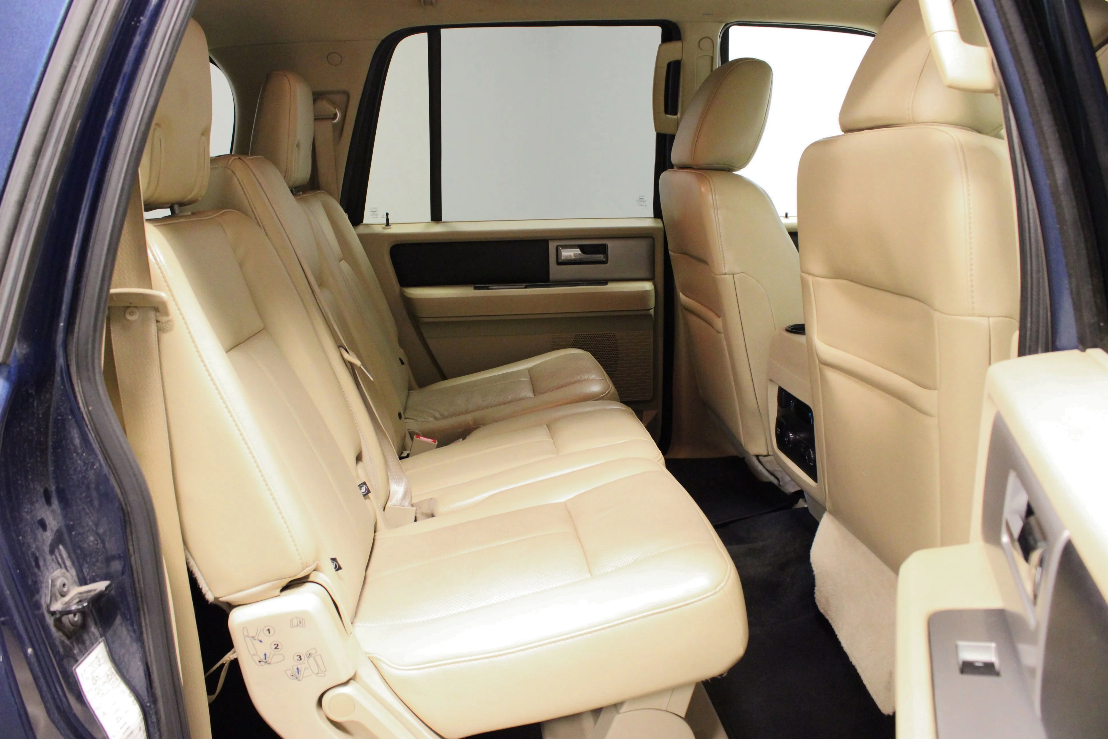 Used 2017 Blue Ford XLT image 17