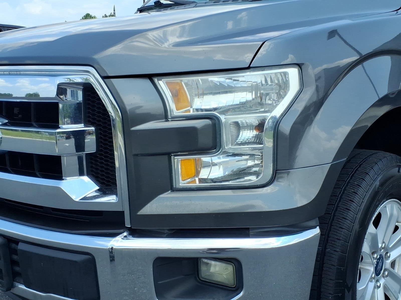 Used 2015 Magnetic Metallic Ford XLT image 14