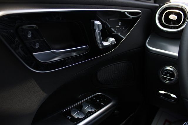 2025 Mercedes-Benz C-Class Sedan C 300 - Photo 23