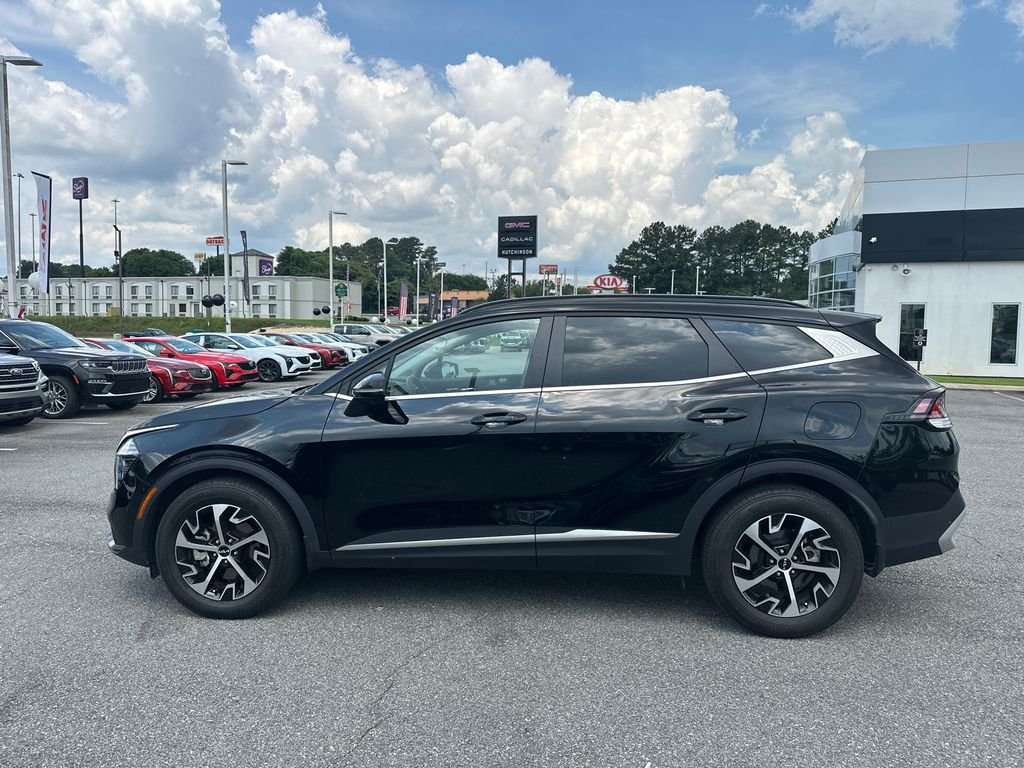 Used 2025 Black Kia EX image 4