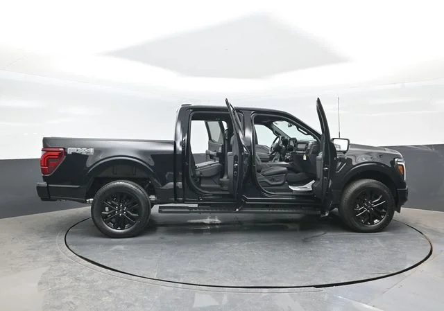 New 2026 Agate Black Metallic Ford Lariat® image 29