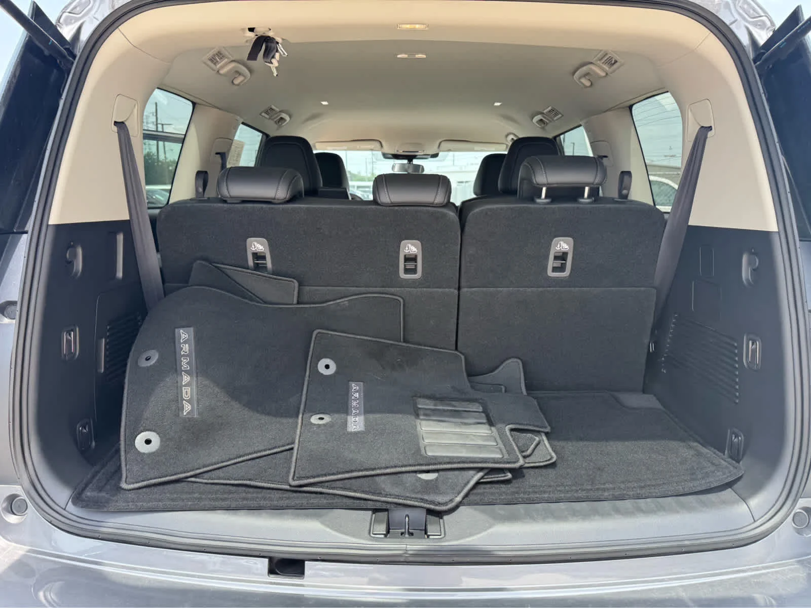 Used 2025 Gun Metallic Nissan SV image 25