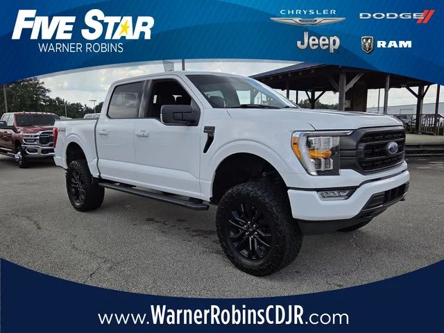 Used 2023 White Ford XLT image 1
