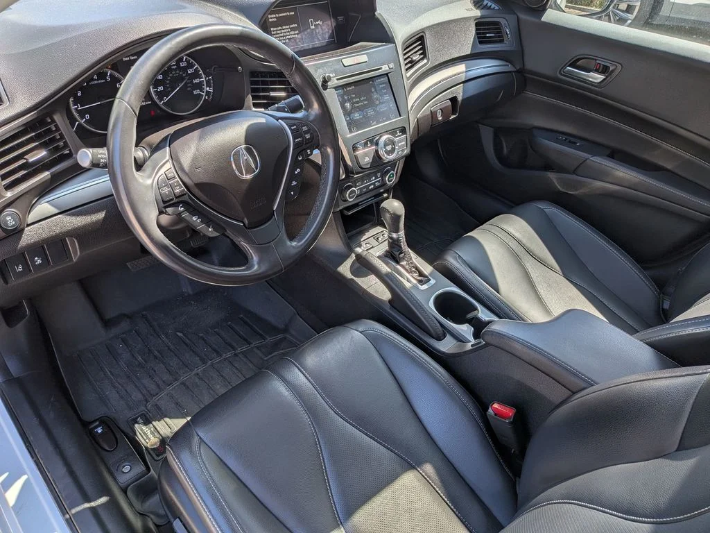 Used 2022  Acura Premium Package image 10